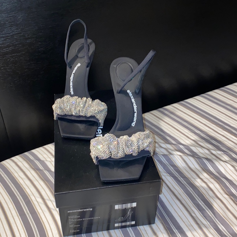 Alexander wang size 41 worn twice great condition.